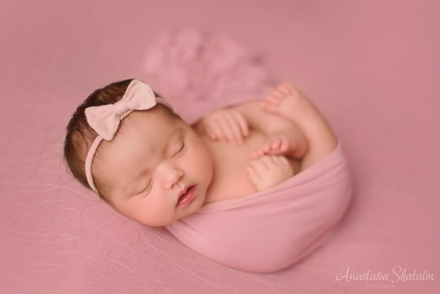 Newborn photos Roseville, Rocklin, Folsom, Sacramento. Family photographer in Roseville, Rocklin, Folsom, Sacramento
