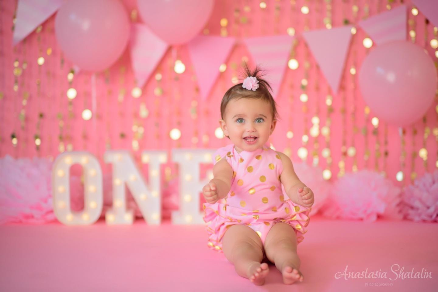 First birthday baby photographer Roseville. Family photographer in Roseville, Rocklin, Folsom, Sacramento