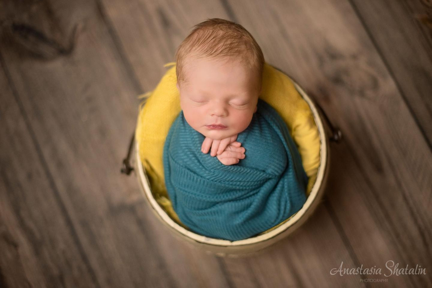 Newborn photographer Rocklin California. Family photographer in Roseville, Rocklin, Folsom, Sacramento