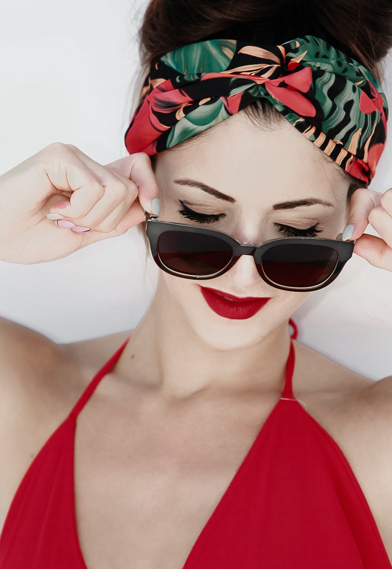 SESSIONS. Portrait photographer in Europe. Aurora Balear in Balearic Islands, woman portrait photographer. Work in Spain