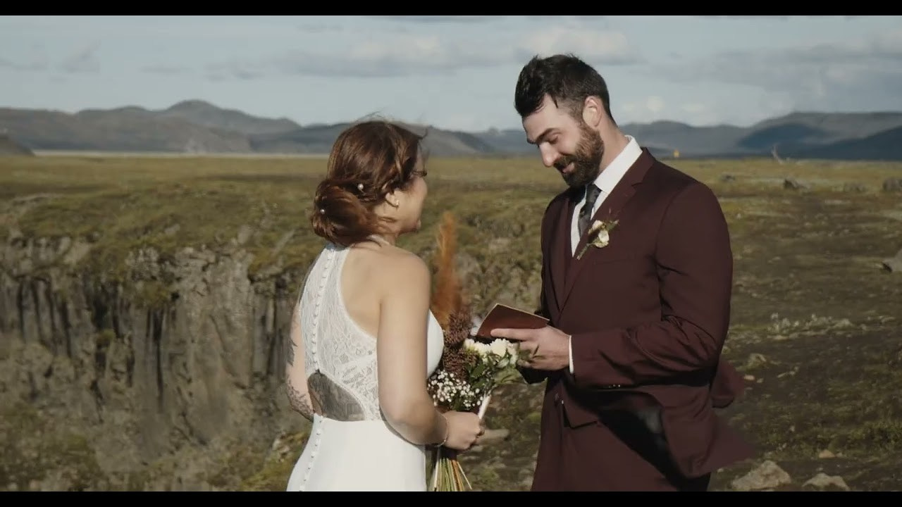 Wedding videographer in Iceland. Iceland elopement photographer & videographer