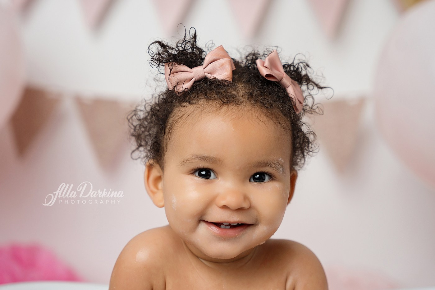 First year selebration. Newborn and family photographer. Hills District. Sydney