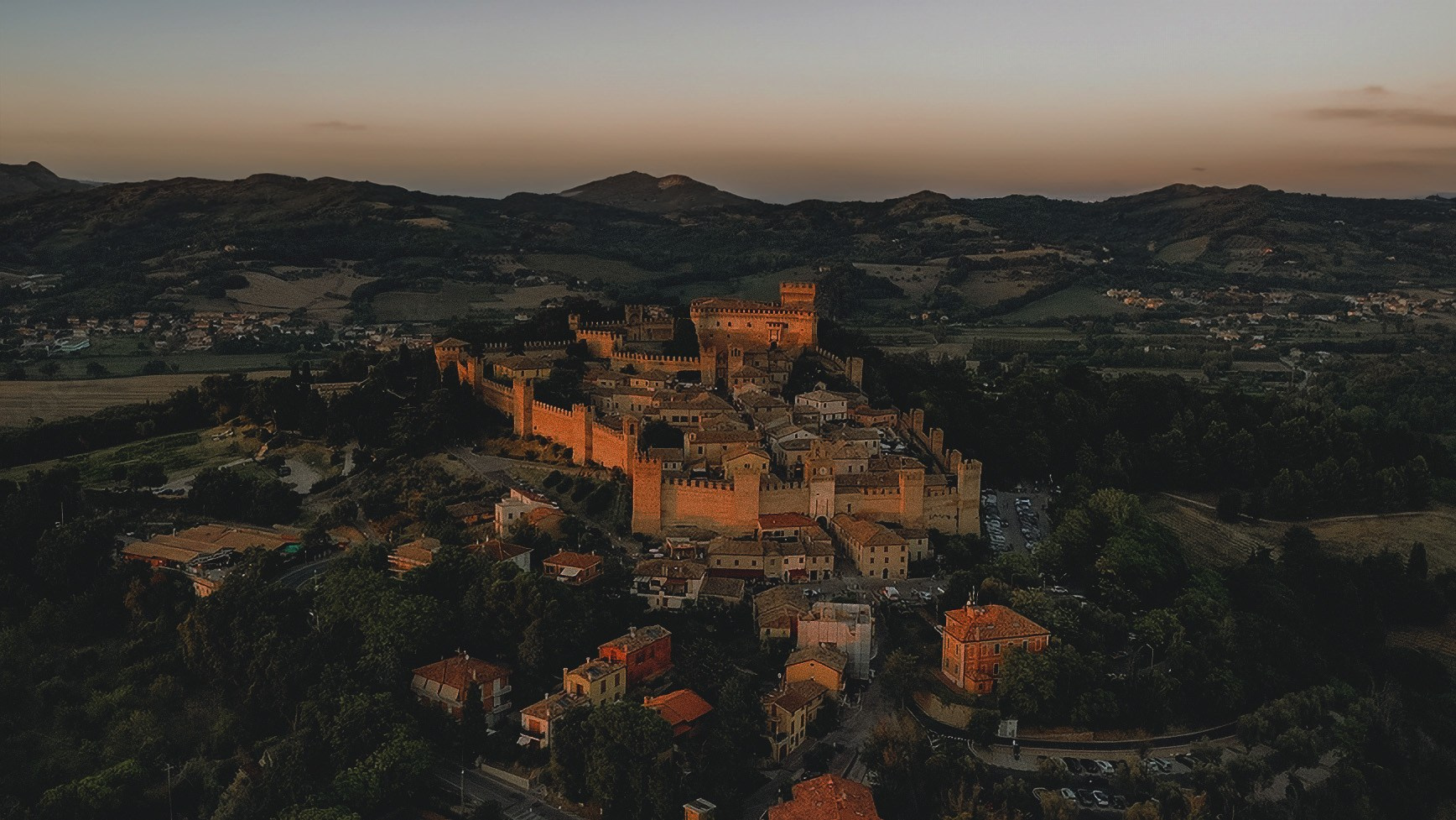 Matrimonio intimo ed elopement a Rimini, Pesaro, Cesena e San Marino
