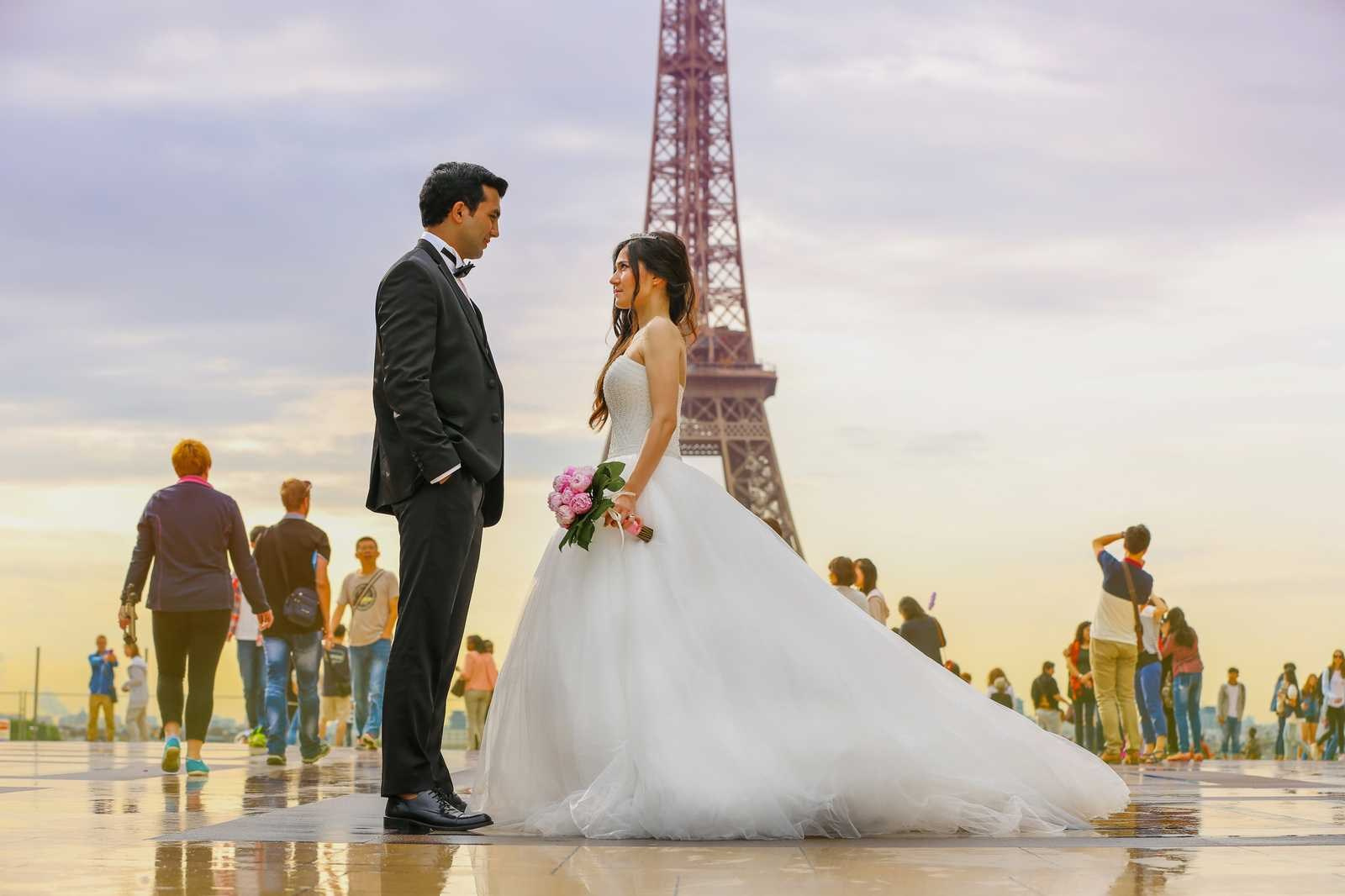 Wedding Proposal in Paris: 7 Refined & Realistic Ideas for 2026. Photographe à Paris