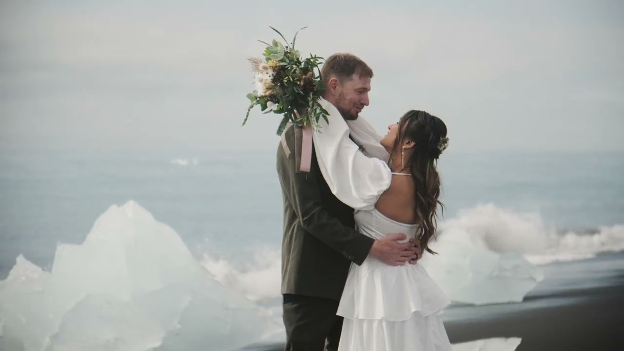 Wedding videographer in Iceland. Iceland elopement photographer & videographer