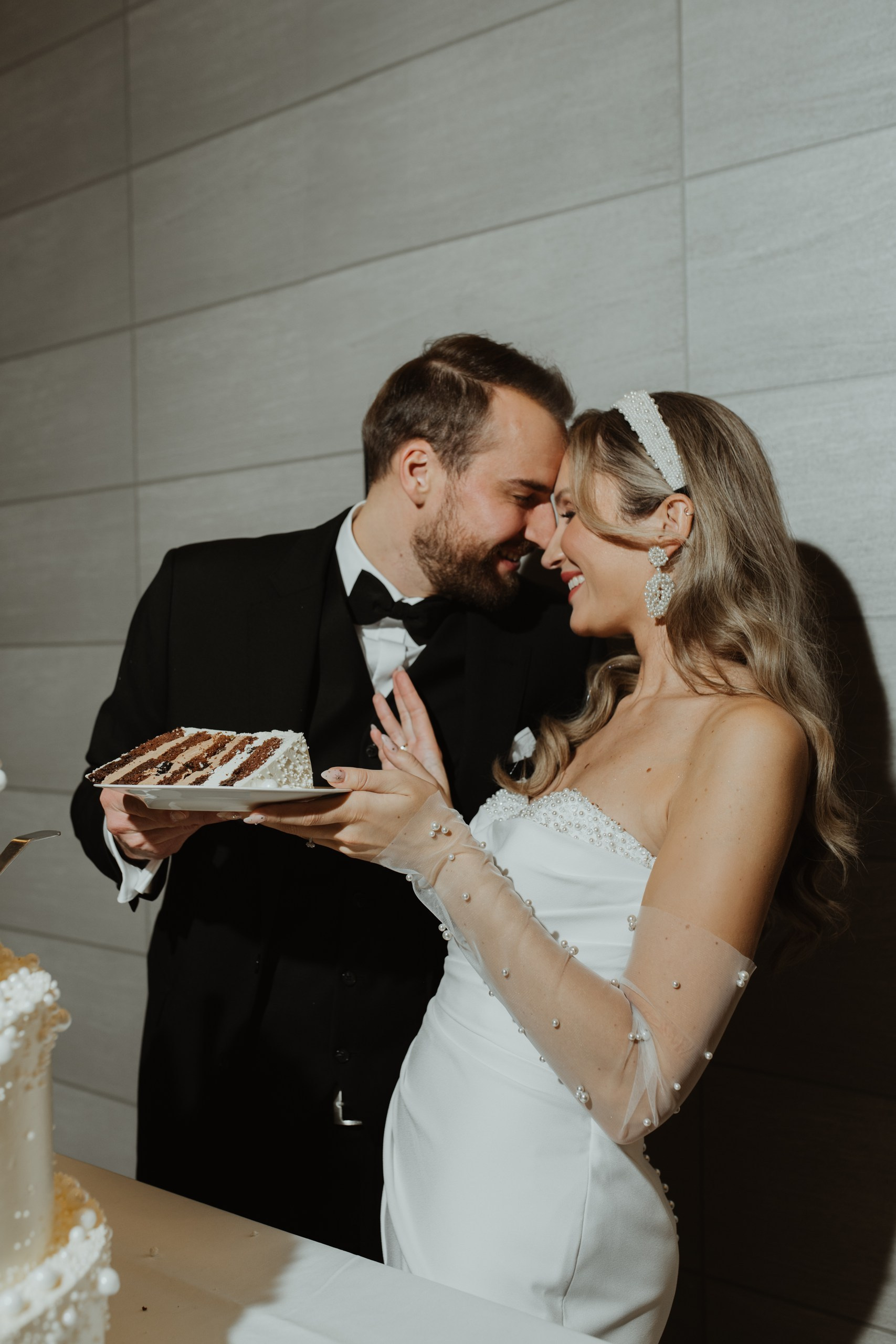 Brautpaar Moment voller Emotionen – Hochzeitsfotograf Würzburg