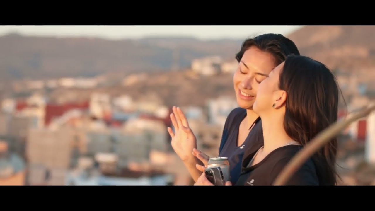 Audiovizuální tvorba - kameramanka Praha. Dana Lišková — Empatická fotografka | Introspektivní umělkyně | Neurodivergentní koučka| Zakladatelka Artepy.cz