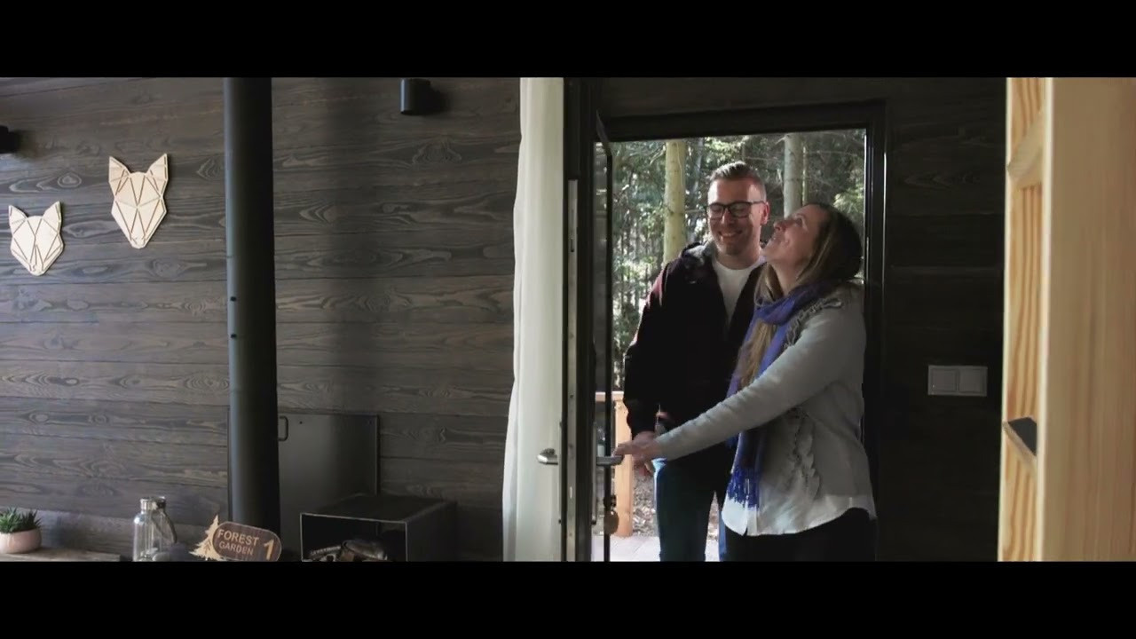 Audiovizuální tvorba - kameramanka Praha. Dana Lišková — Empatická fotografka | Introspektivní umělkyně | Neurodivergentní koučka| Zakladatelka Artepy.cz