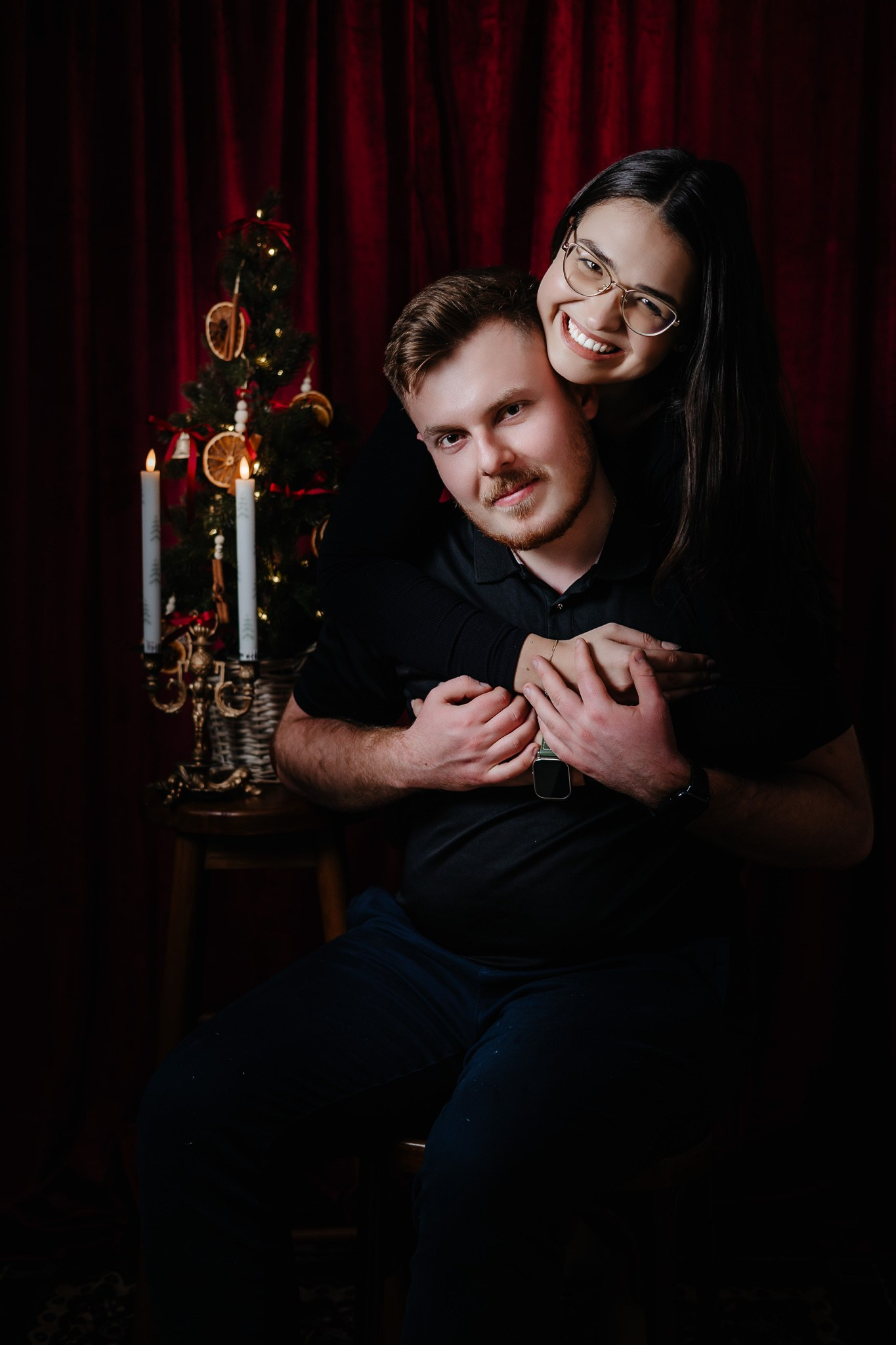 Ședințe Foto Crăciun 2025 Piatra Neamț | Fotografii de Sărbători | FotoACTIV. Fotograf Profesionist Piatra Neamț, Roman, Târgu Neamț, Bicaz, Neamț | Studio, Nuntă, Botez, Eveniment | FotoACTIV