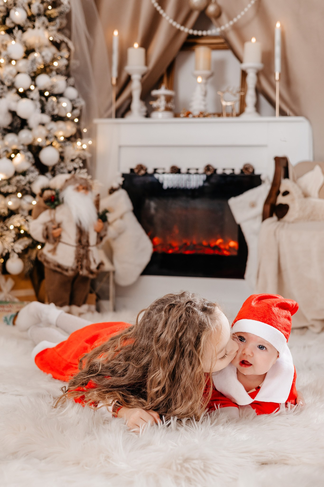 Ședințe Foto Crăciun 2025 Piatra Neamț | Fotografii de Sărbători | FotoACTIV. Fotograf Profesionist Piatra Neamț, Roman, Târgu Neamț, Bicaz, Neamț | Studio, Nuntă, Botez, Eveniment | FotoACTIV