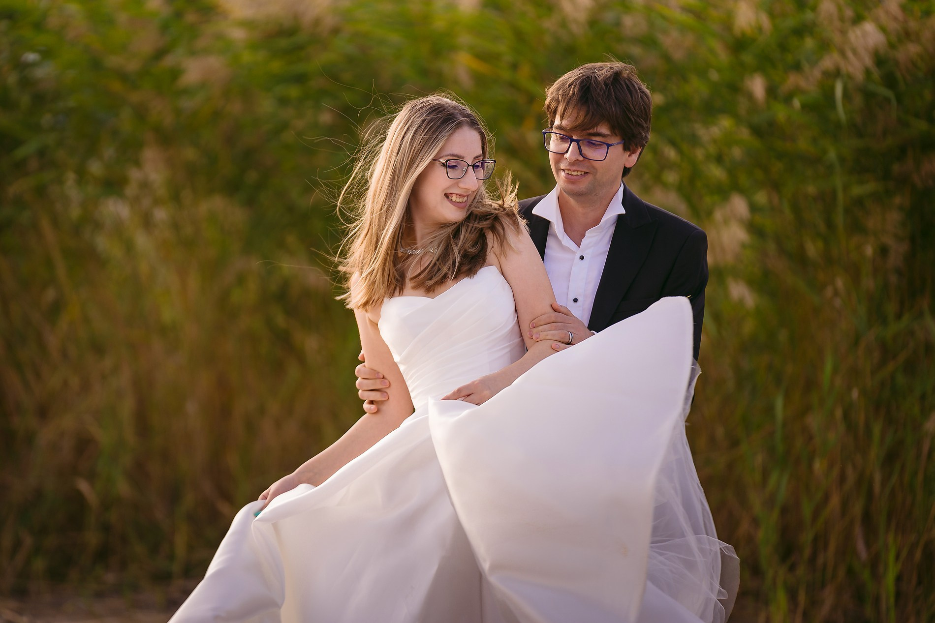 Iuliana & Dragos. Fotograf nunta Constanta