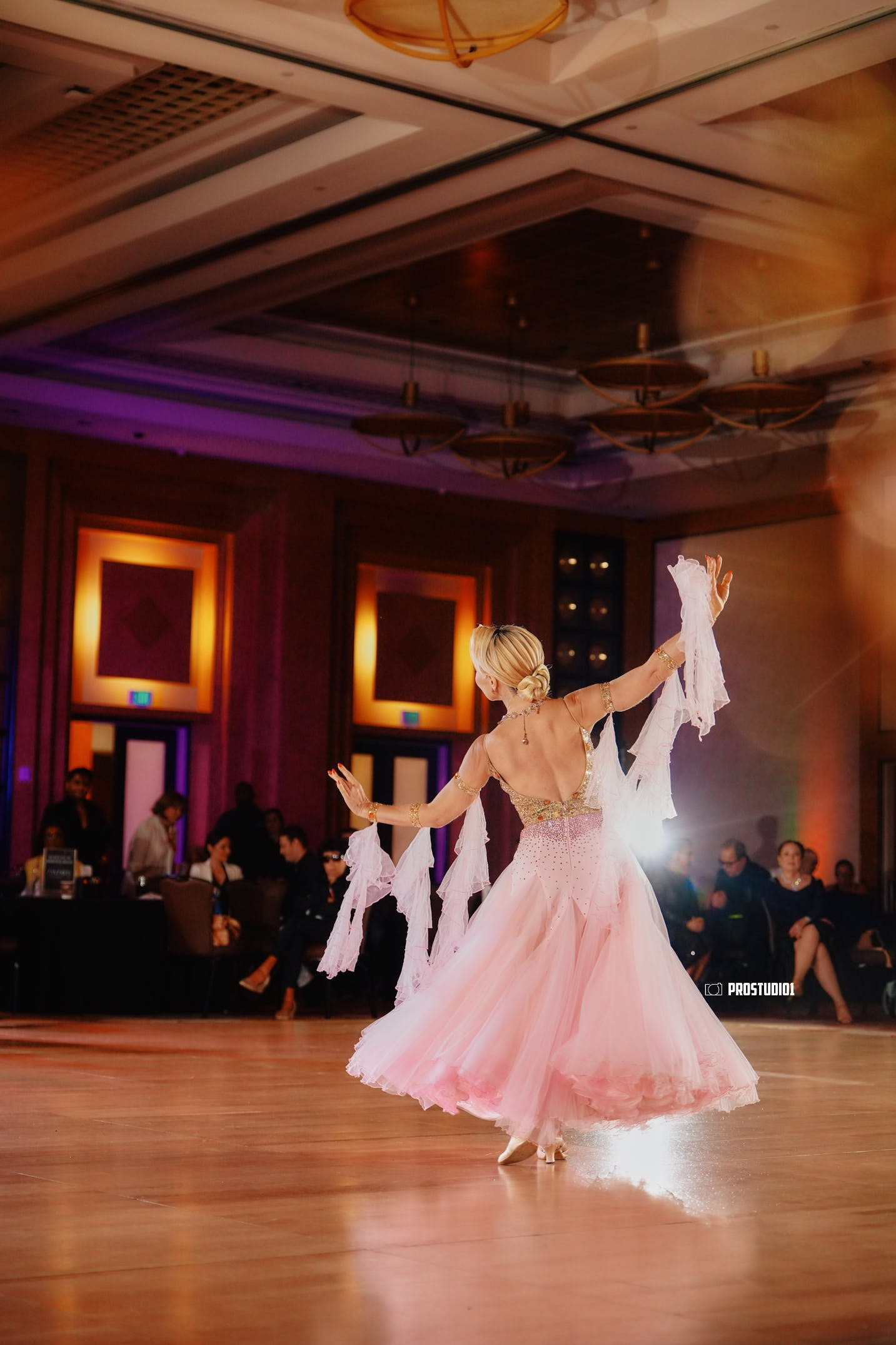 Dance Video and Photo. Estudio de podcast, foto y video cerca de Miami | ProStudio1