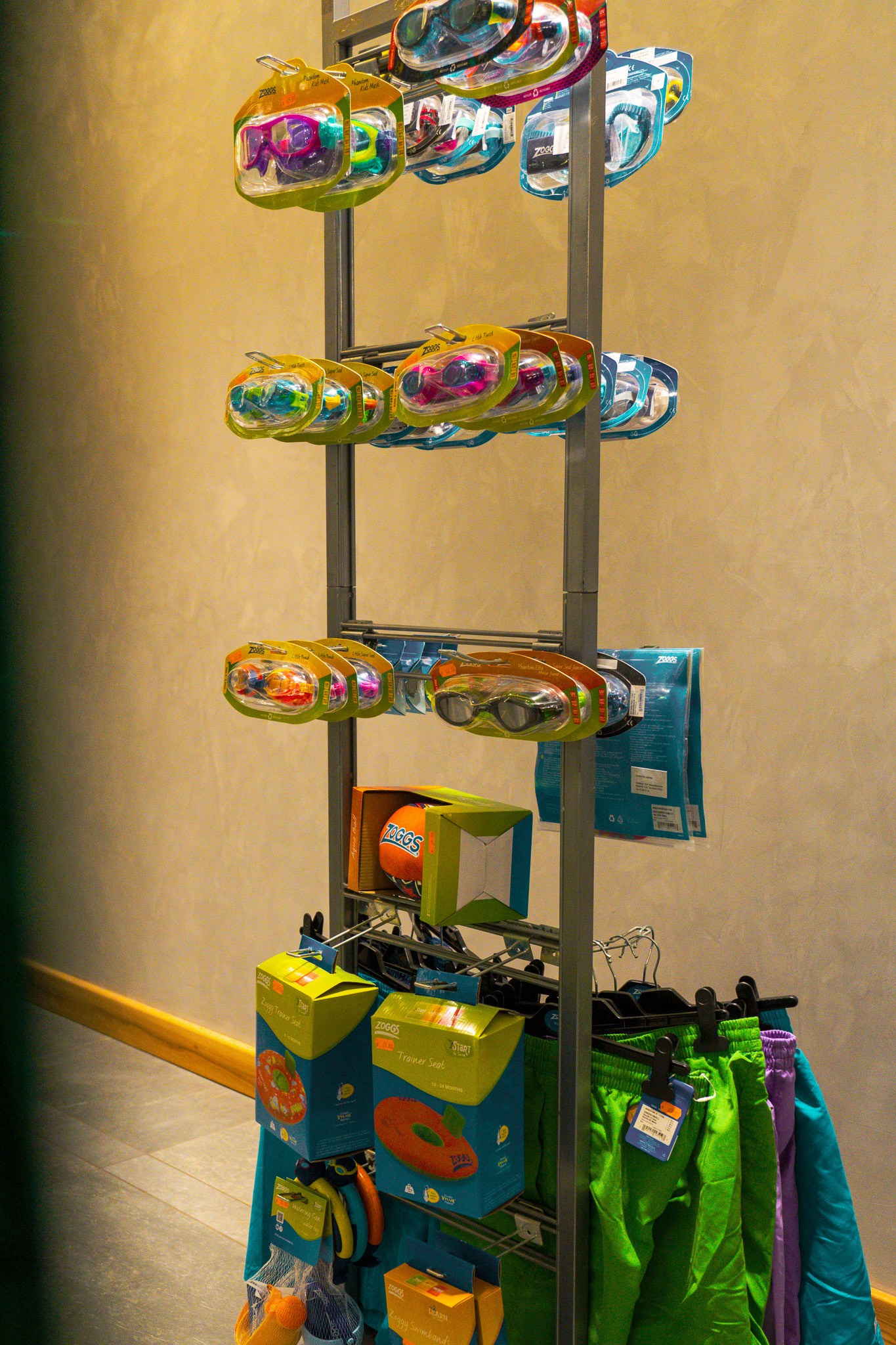 Astoria. Creste si calatoreste