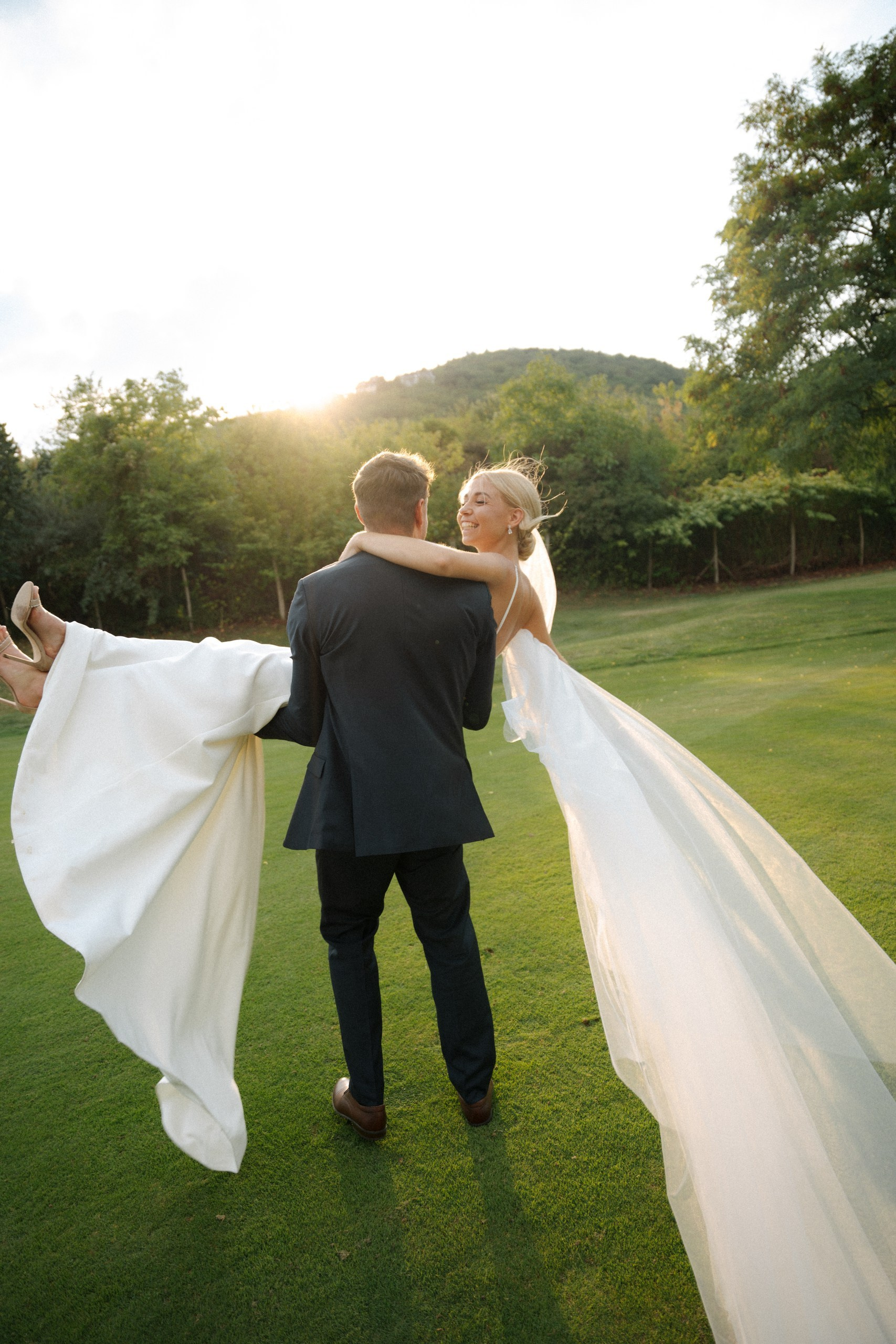 Kontakt. Csilla visuals