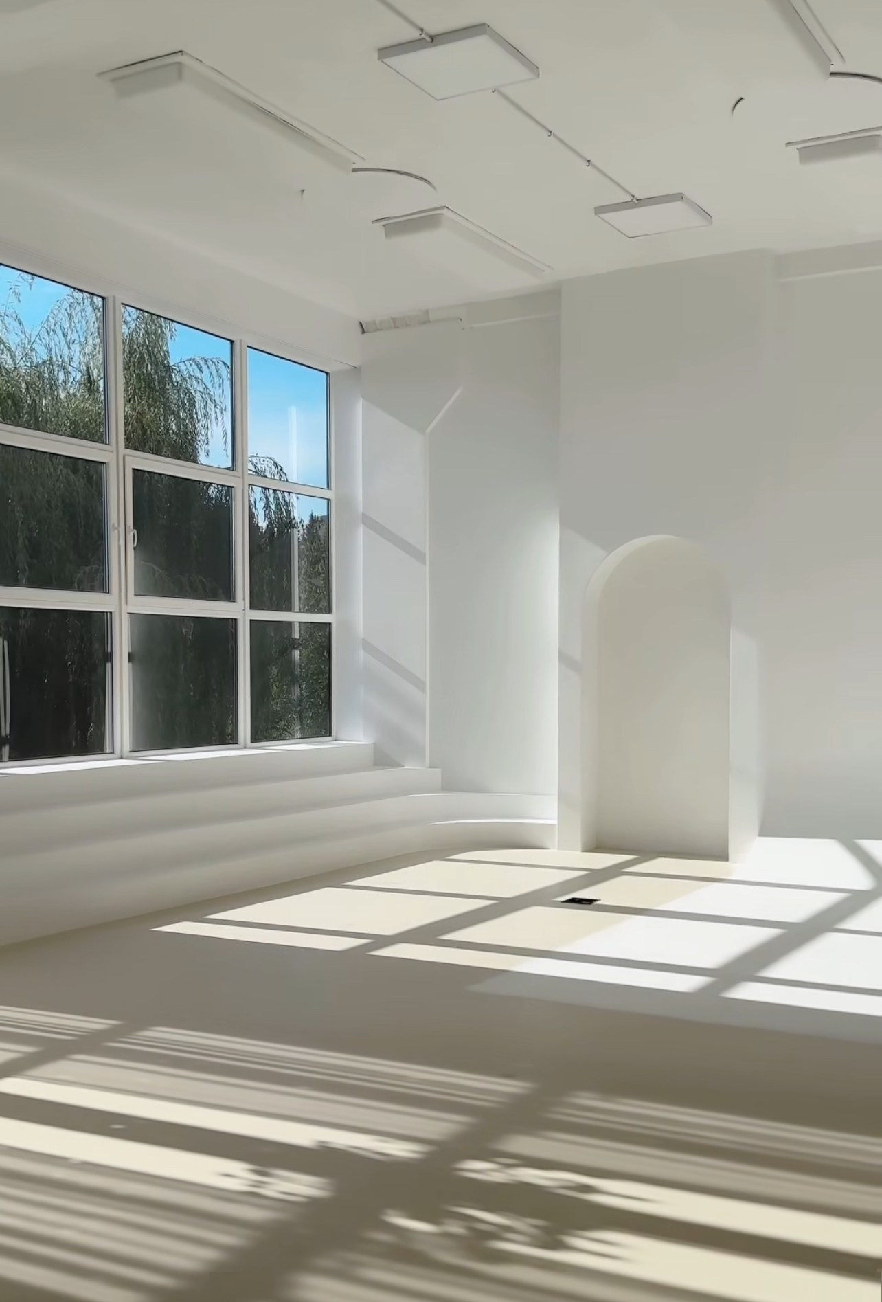 Christmas Photo Studios in Vilnius: Top Studios for Holiday Photoshoots. Framed by Evelina | Destination Wedding Photographer from Lithuania | Europe