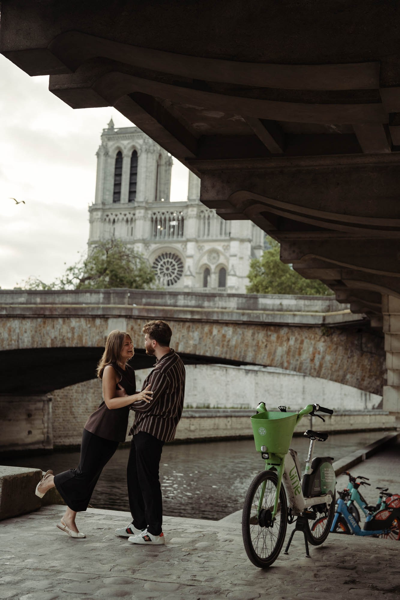 Couple photographer in Paris. Paris photographer — Polina Osipova