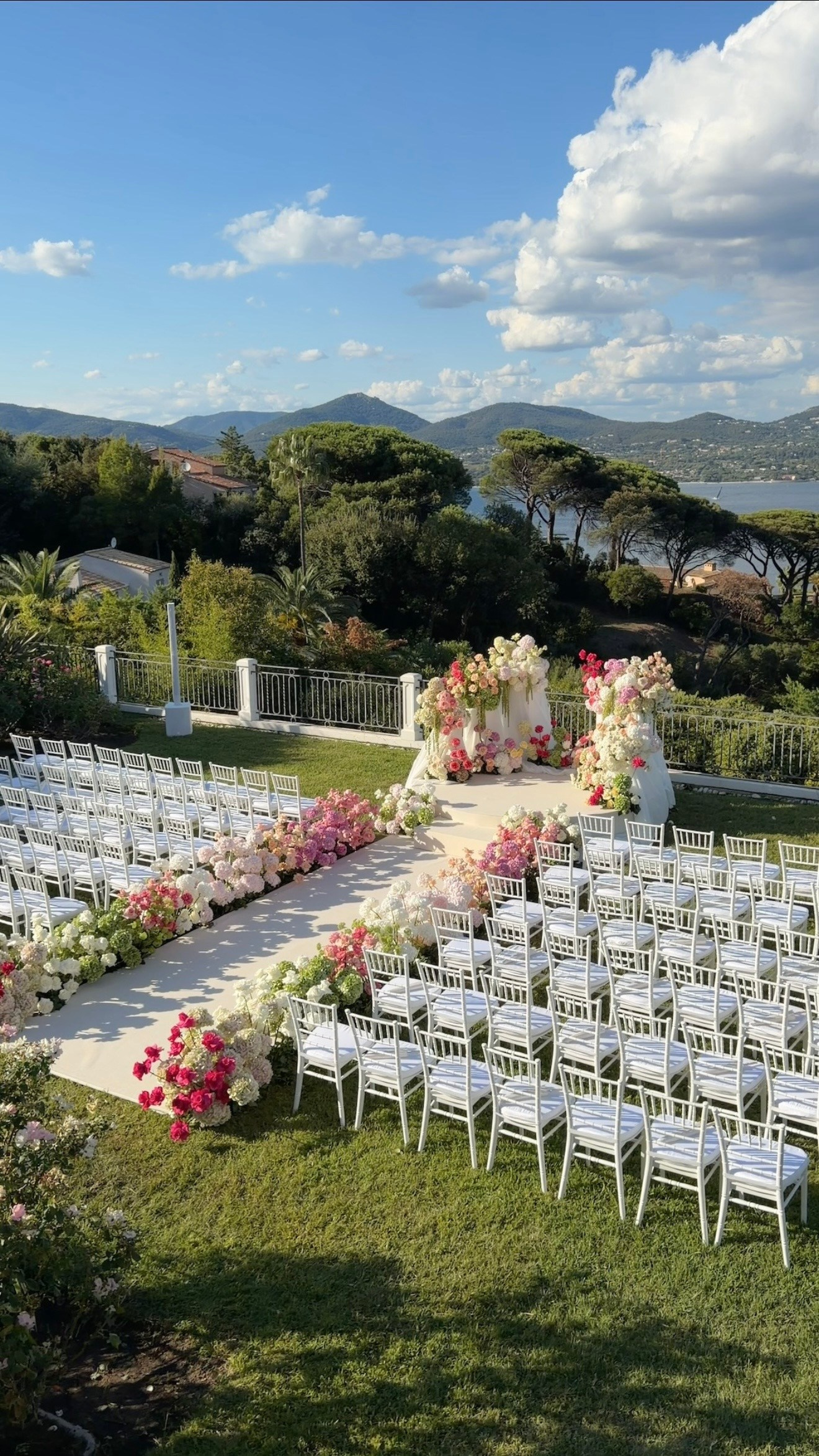 CONTENT CREATION. ALEX ZARIES, WEDDING VIDEOGRAPHER