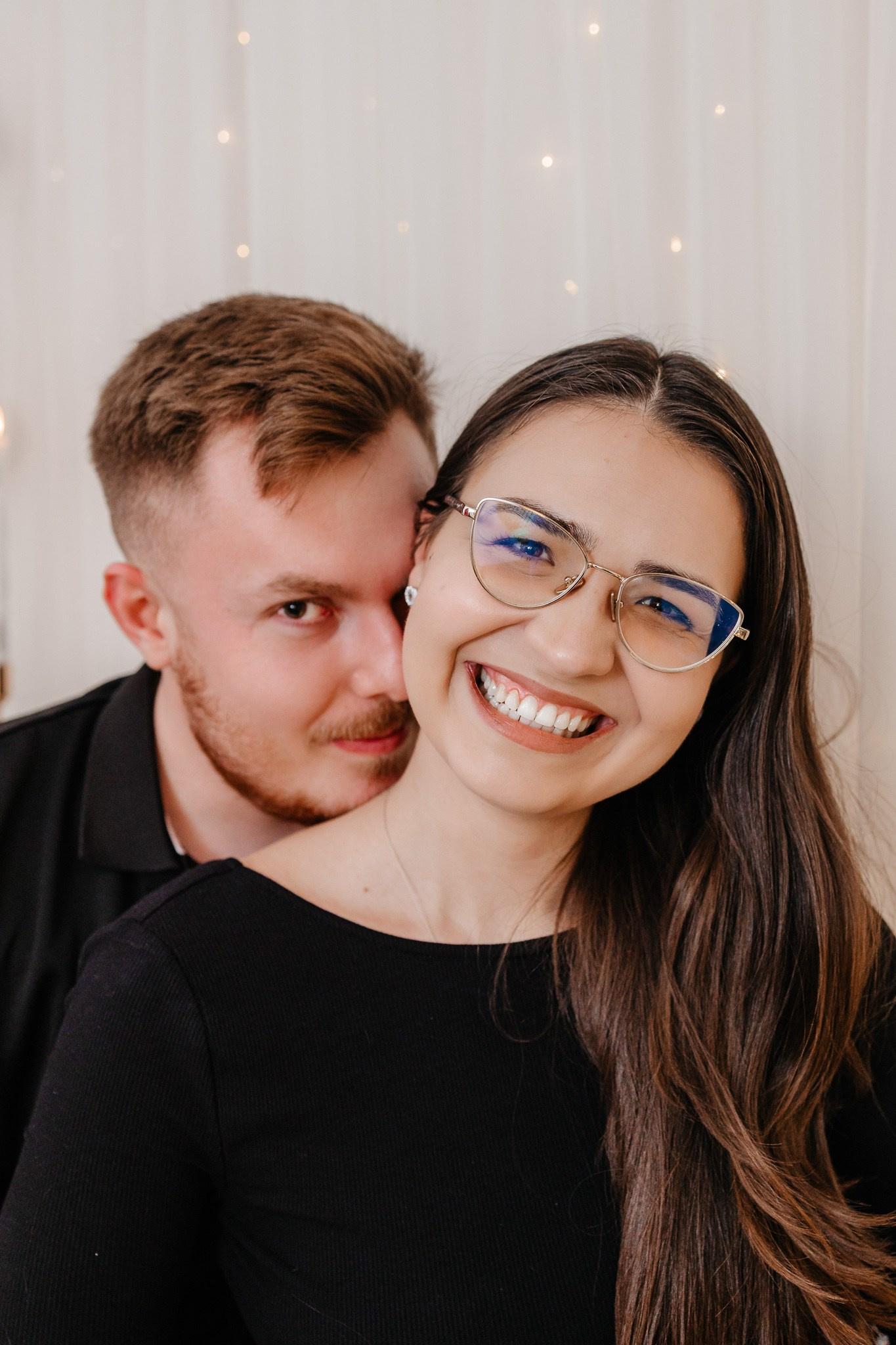 Ședințe Foto Crăciun 2025 Piatra Neamț | Fotografii de Sărbători | FotoACTIV. Fotograf Profesionist Piatra Neamț, Roman, Târgu Neamț, Bicaz, Neamț | Studio, Nuntă, Botez, Eveniment | FotoACTIV