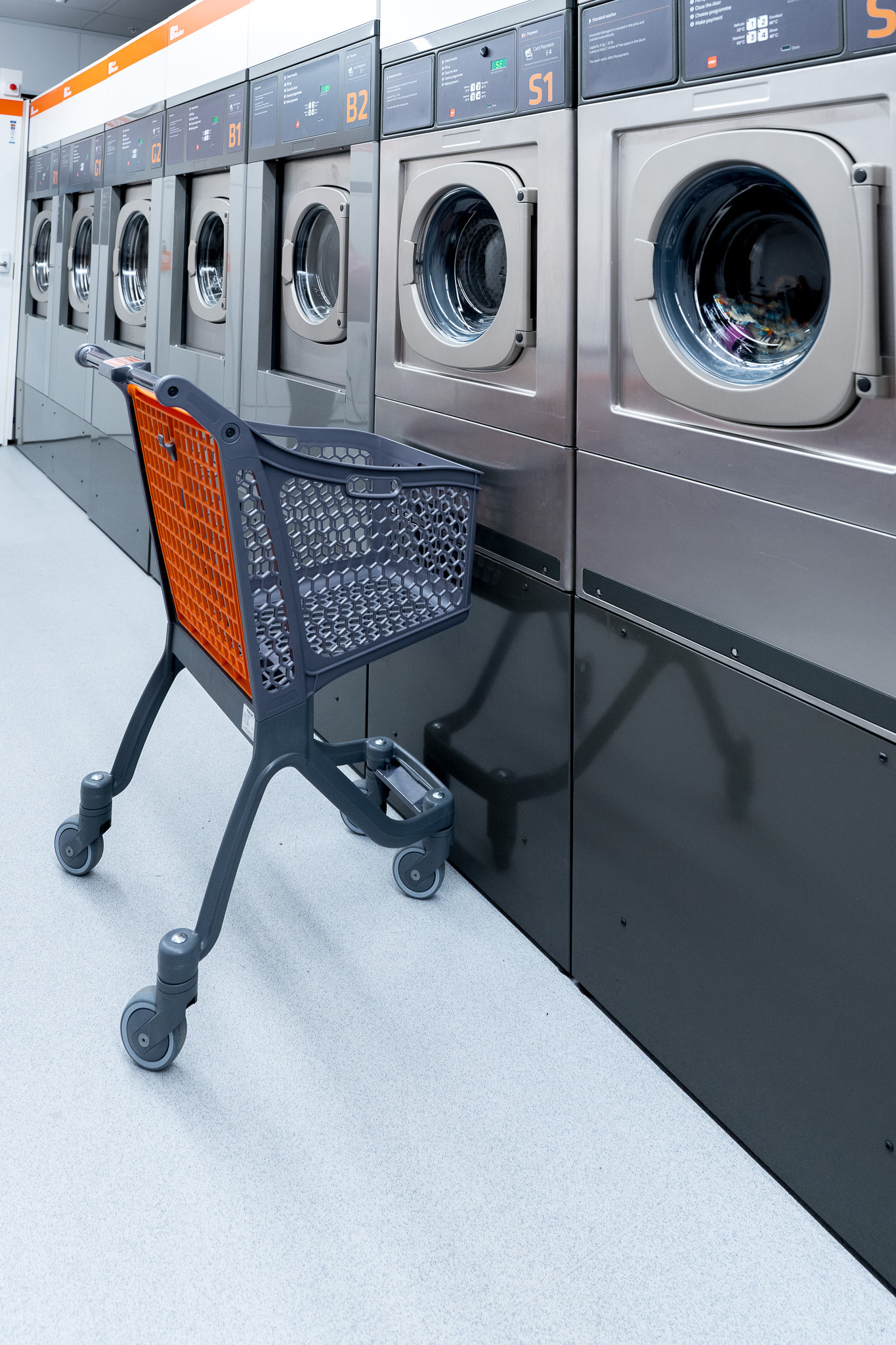 24 Laundromat Leeds. Professional Photographer, Videographer in London Dilyana Tankova