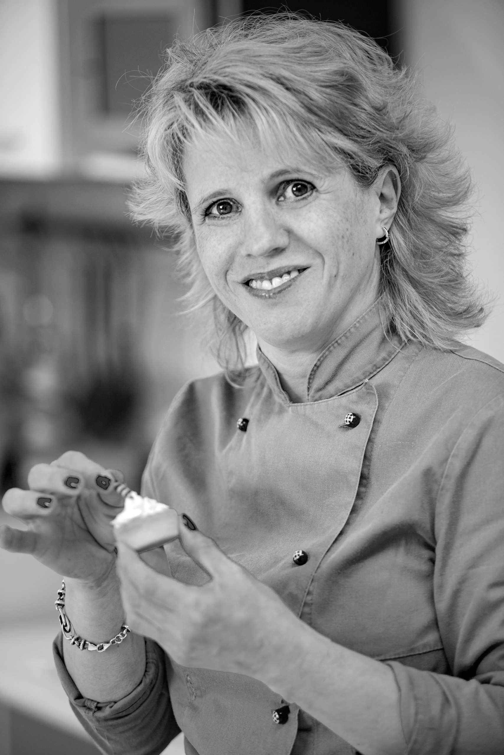 Мнения за фотограф Светлана Кънева. Фотограф Бургас. Фотосесии в студио и на открито, портрети, заснемане