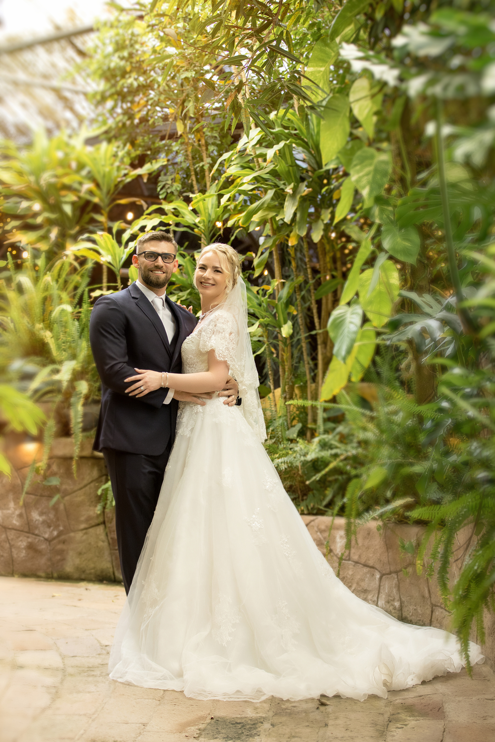 Valeria & Michael. Anastasia Post: Wedding and Editorial Photography