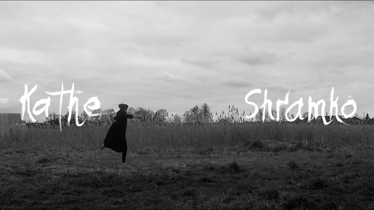 Resume. Artist, photographer, graphic designer, dreamer