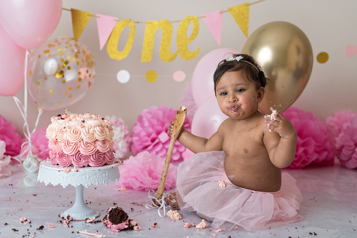 Cake smash session price guide. Newborn and family photographer. Hills District. Sydney