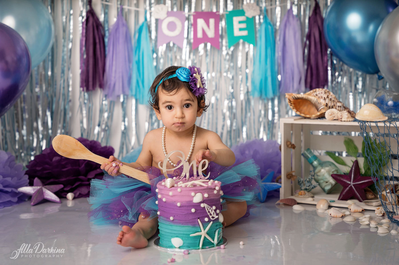 Cake smash session price guide. Newborn and family photographer. Hills District. Sydney