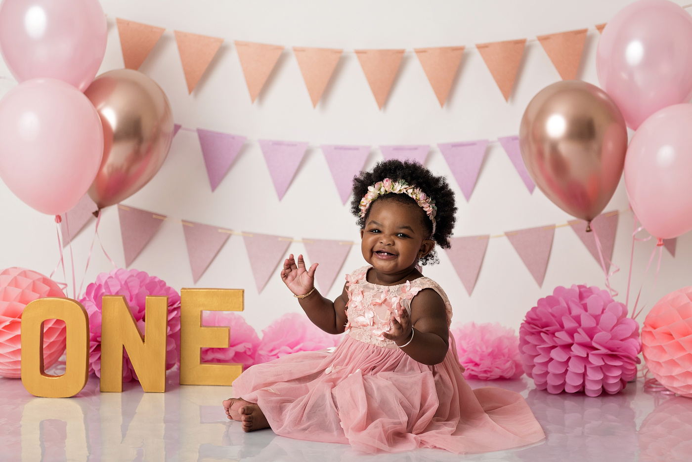 Cake smash session price guide. Newborn and family photographer. Hills District. Sydney