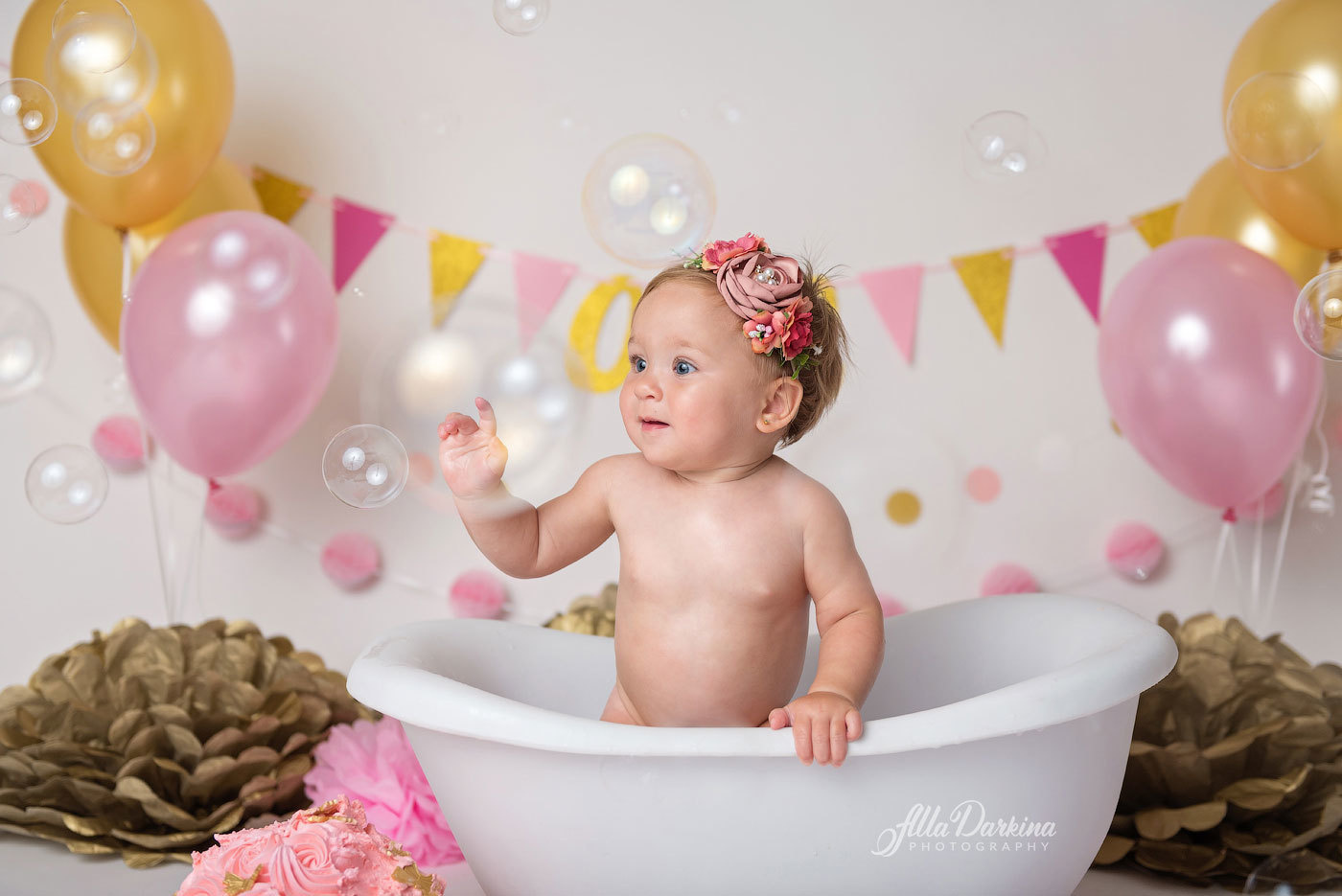 Cake smash session price guide. Newborn and family photographer. Hills District. Sydney