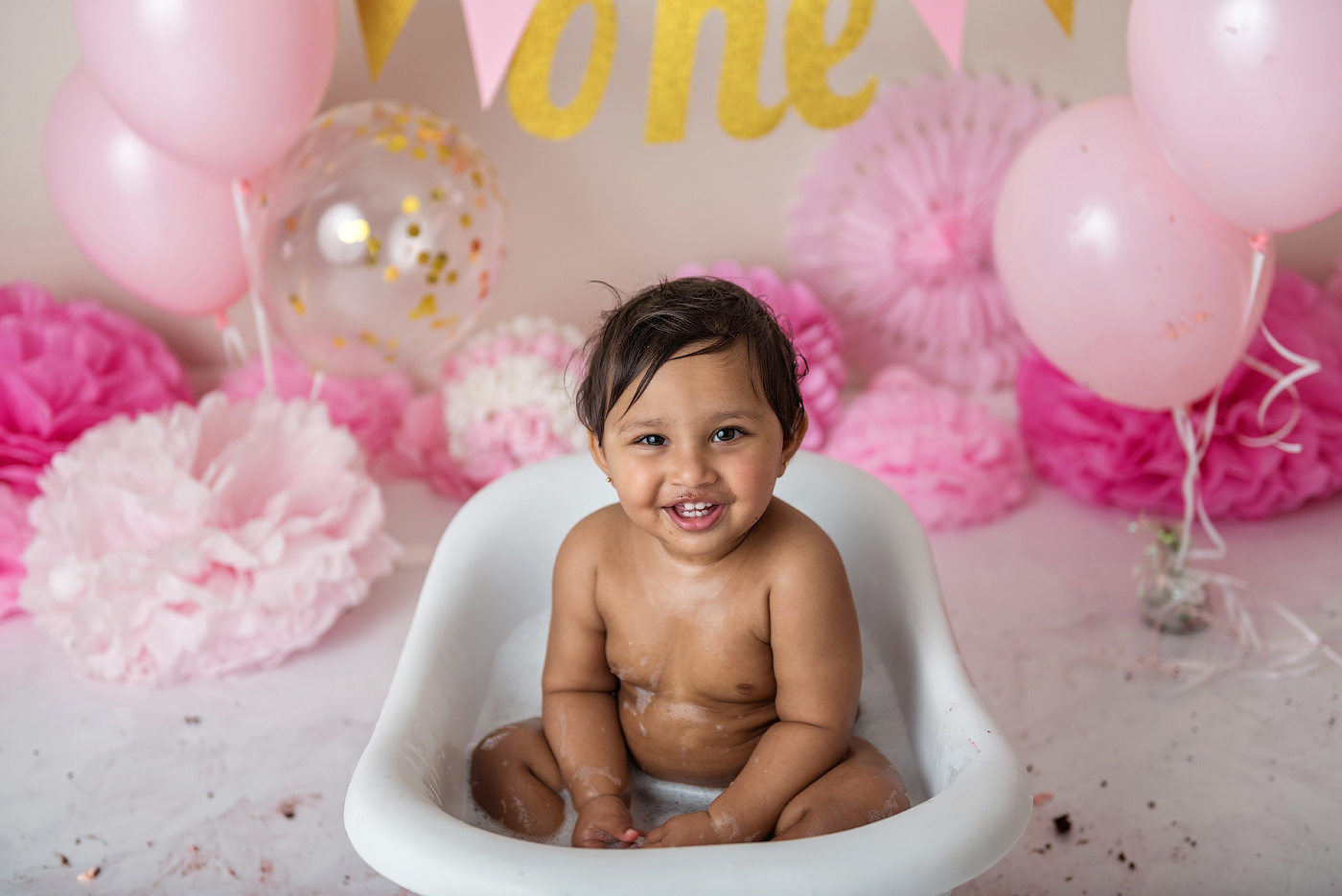 Cake smash session price guide. Newborn and family photographer. Hills District. Sydney