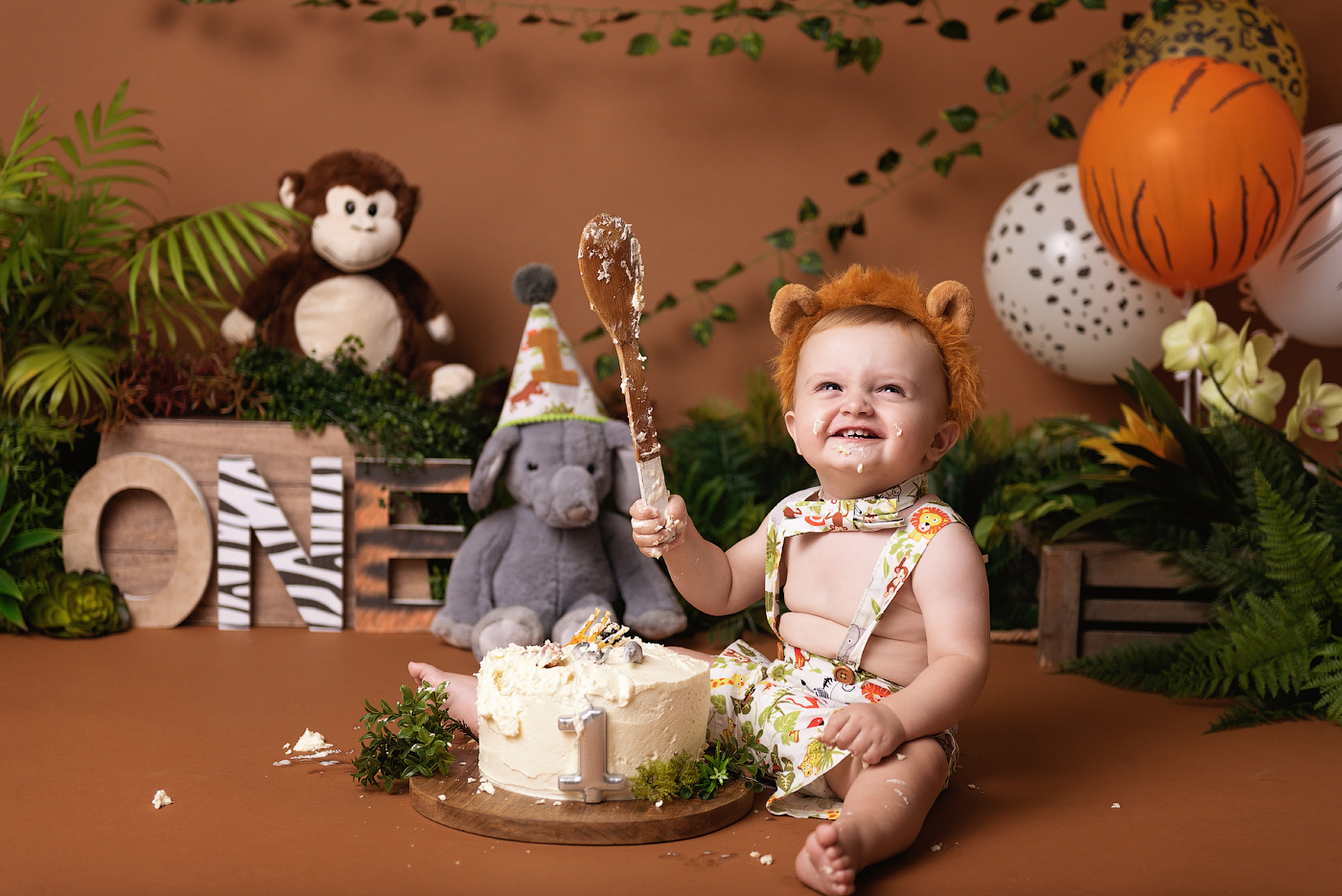 Cake smash session price guide. Newborn and family photographer. Hills District. Sydney