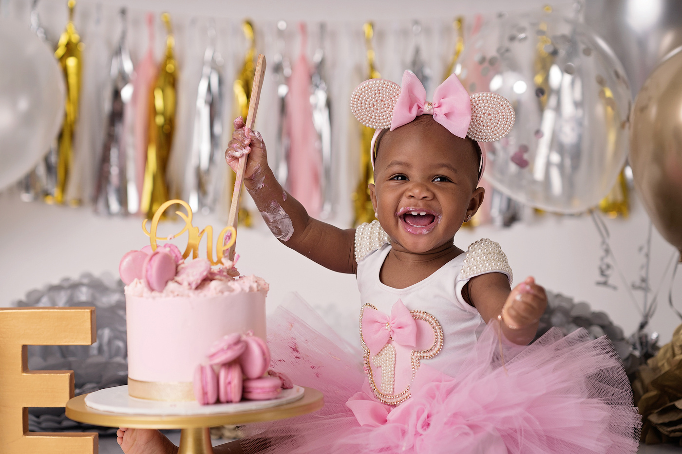 Cake smash session price guide. Newborn and family photographer. Hills District. Sydney
