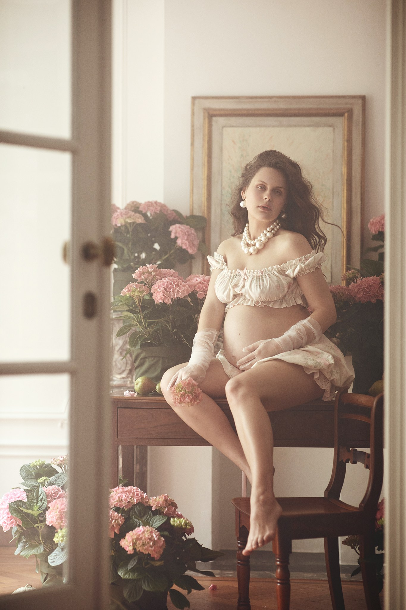 Women and maternity photographer in Brussels, Belgium