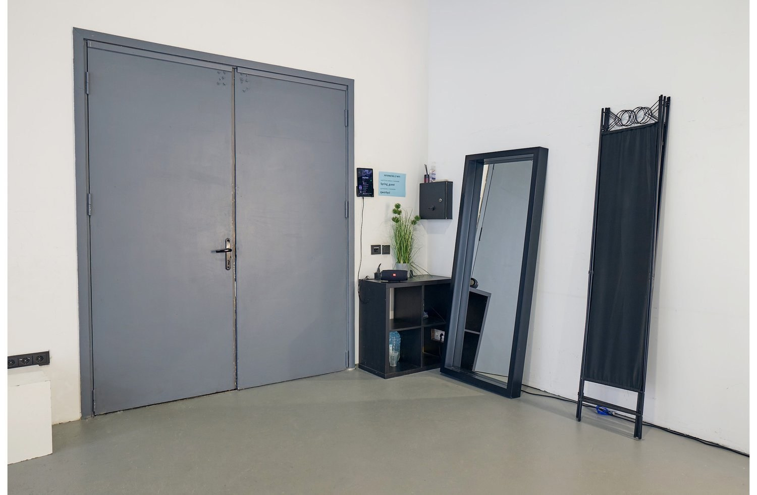 Nuomojamos Fotostudijos Vilniuje. Framed by Evelina | Vestuvių fotografė