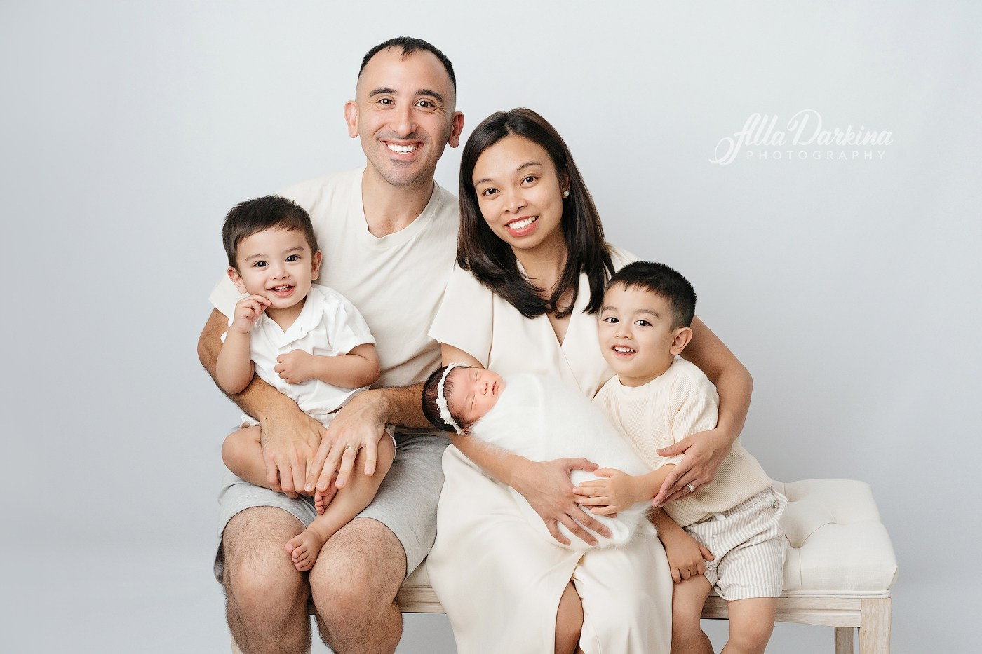 Newborn Photography in Kellyville, Sydney | Beautiful Family & Generational Portraits