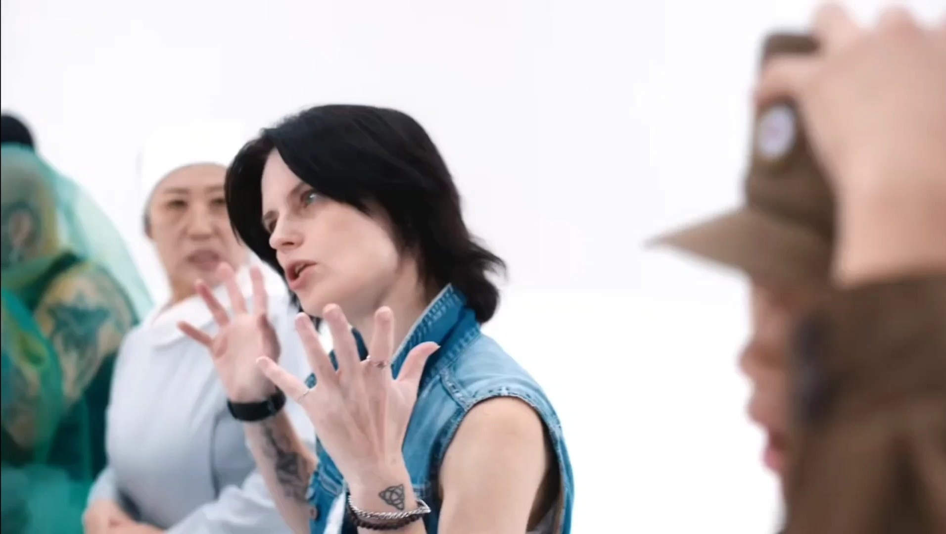 MV SURL 숲 (산과 엘리베이터) — actor, 14/10/2024