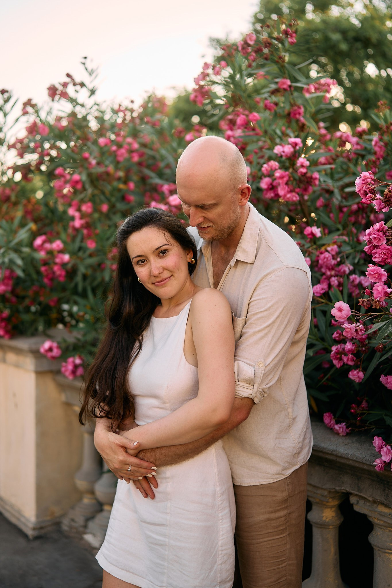 Description of the Montjuïc location for a  love-story or individual photo shoot in Barcelona, examples of photos taken at this photo spot. POSTCARD.BCN Photographer Kate in Barcelona. Love-story, family or individual photo shoots