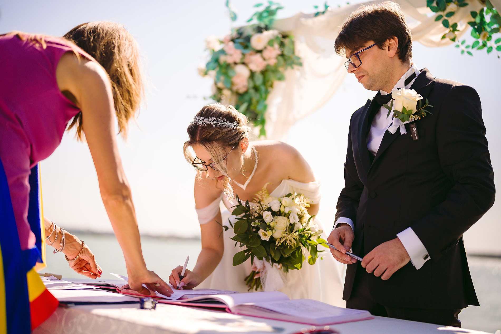 Iuliana & Dragos. Fotograf nunta Constanta