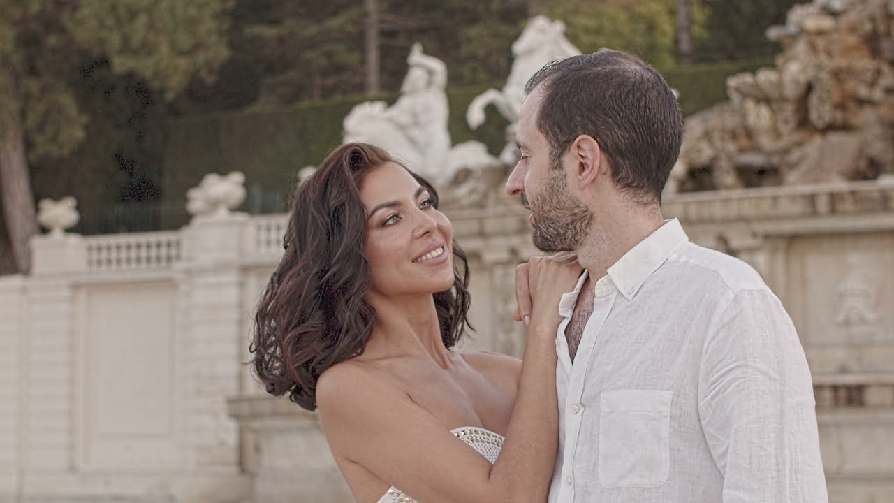 Wedding videographer in Iceland. Iceland elopement photographer & videographer