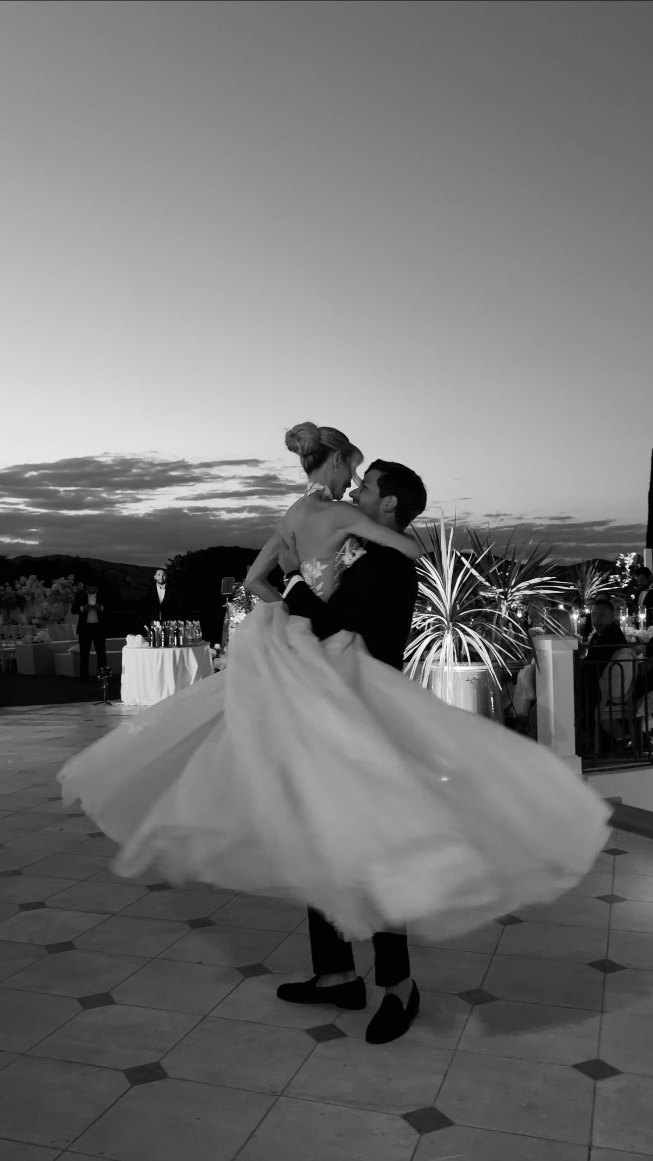 CONTENT CREATION. ALEX ZARIES, WEDDING VIDEOGRAPHER