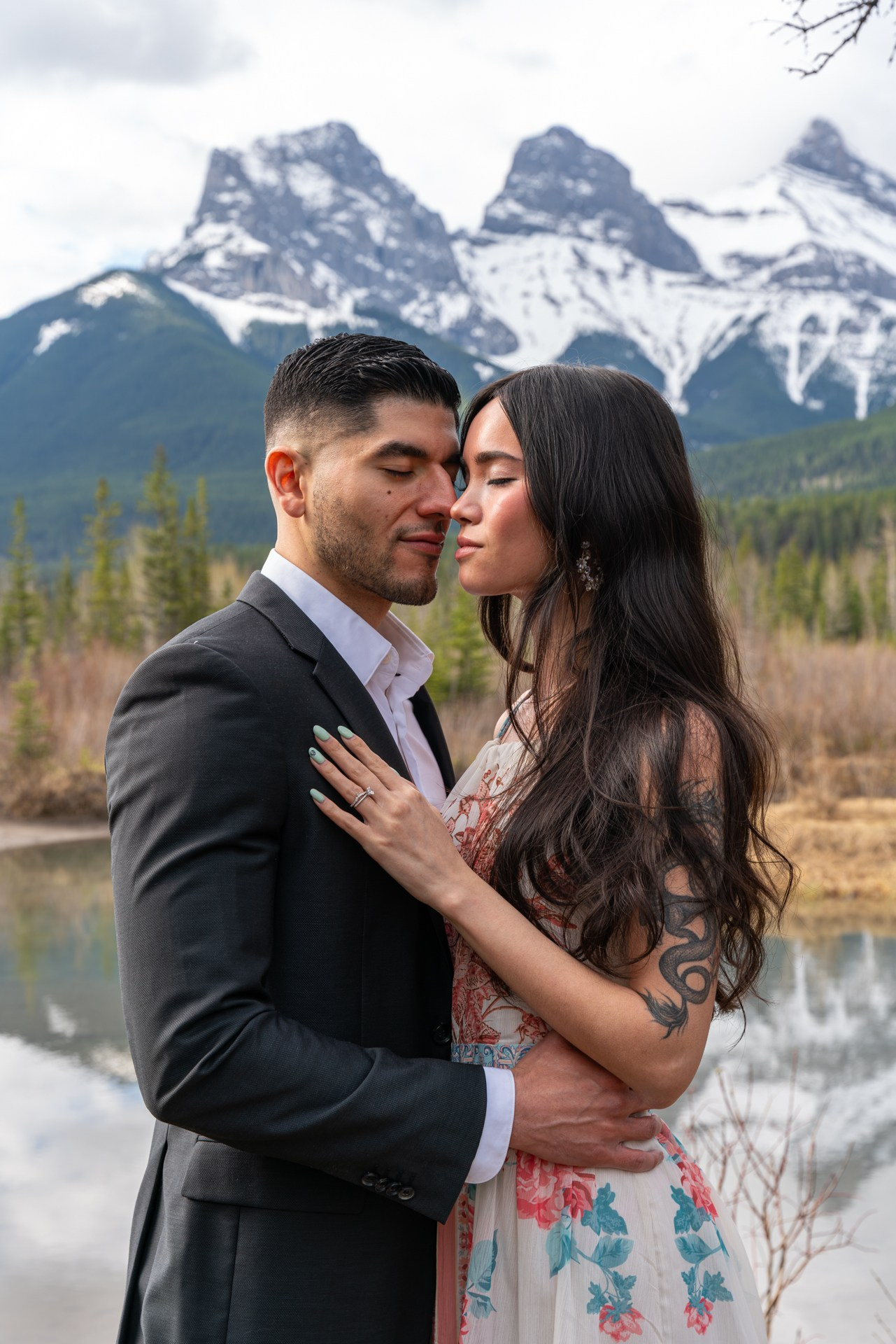 Elopement & Lifestyle Wedding Documentary Photographer