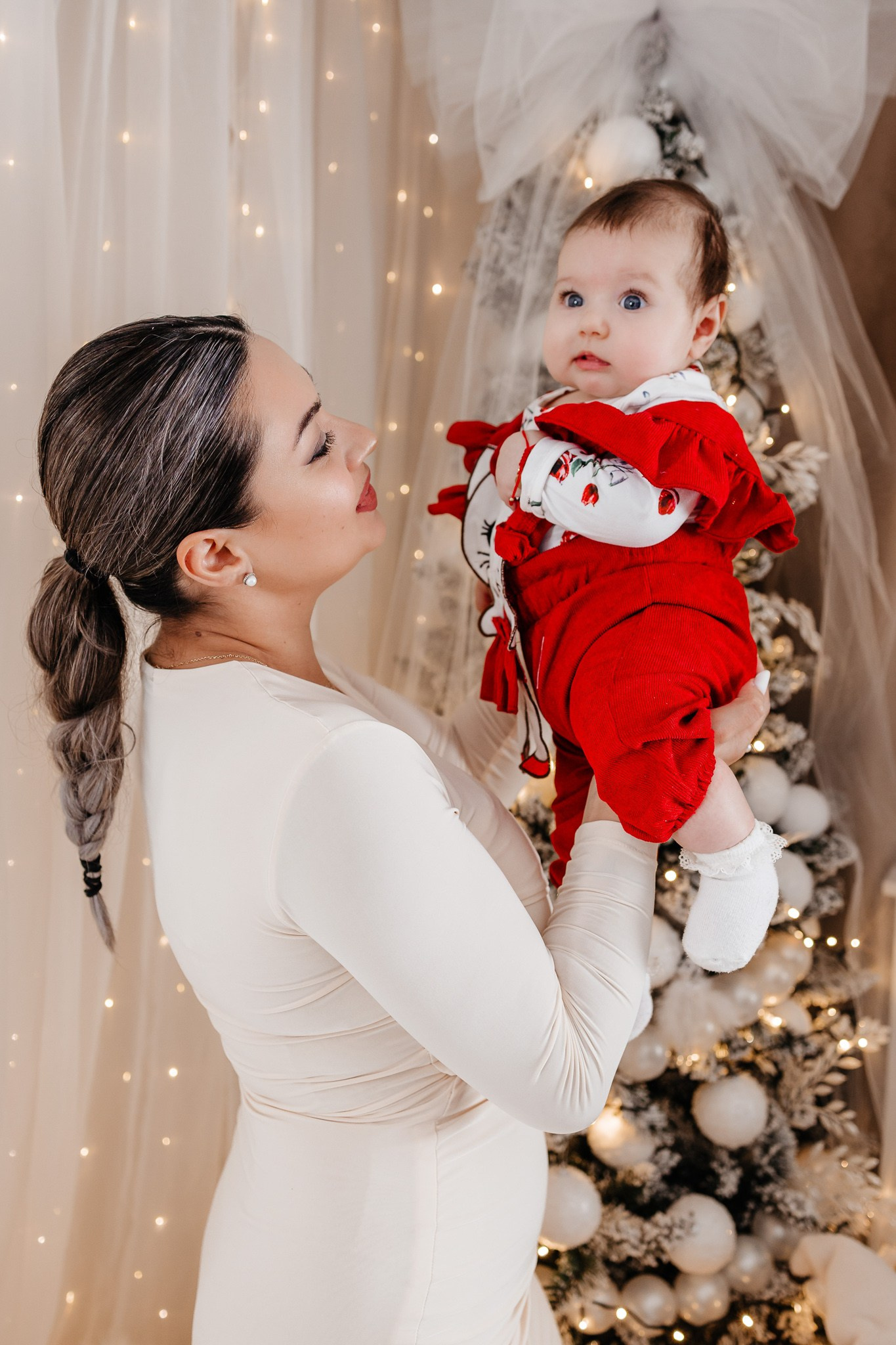 Ședințe Foto Crăciun 2025 Piatra Neamț | Fotografii de Sărbători | FotoACTIV. Fotograf Profesionist Piatra Neamț, Roman, Târgu Neamț, Bicaz, Neamț | Studio, Nuntă, Botez, Eveniment | FotoACTIV