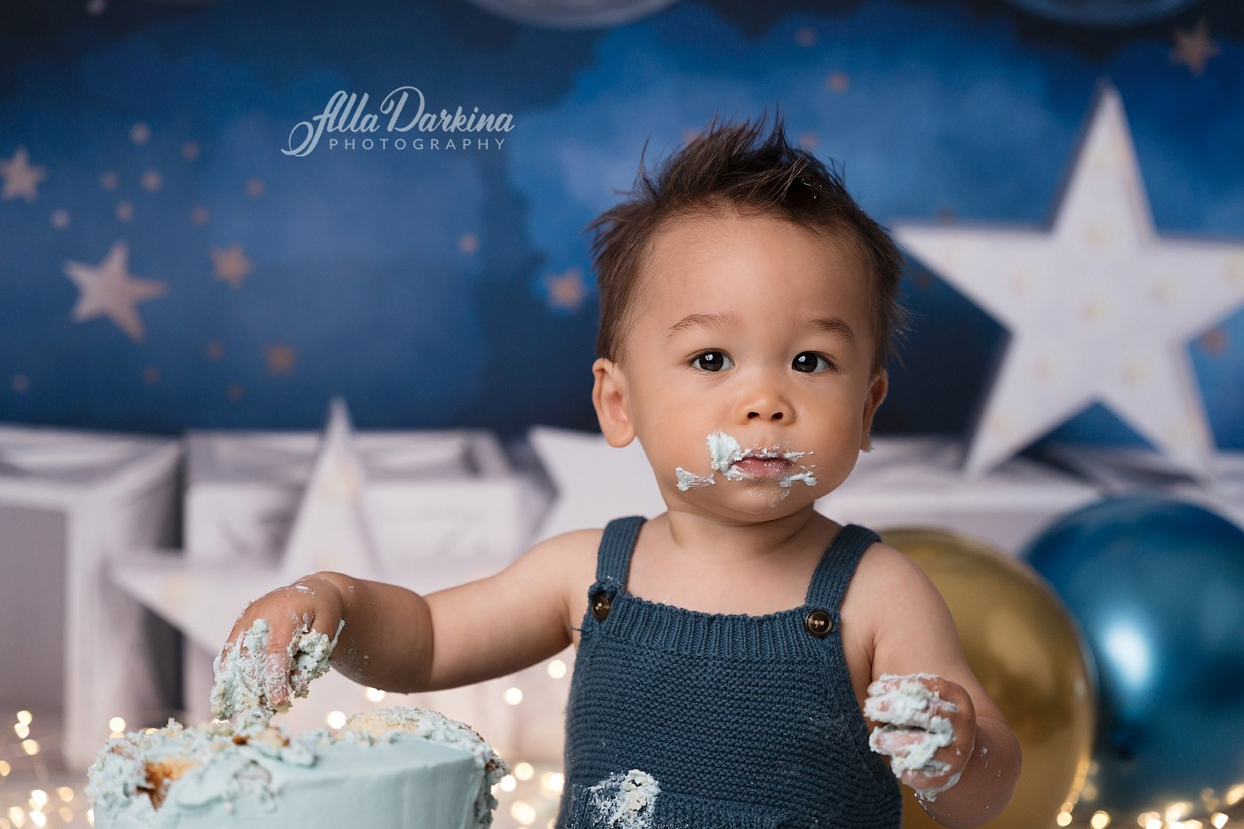 Cake smash session price guide. Newborn and family photographer. Hills District. Sydney
