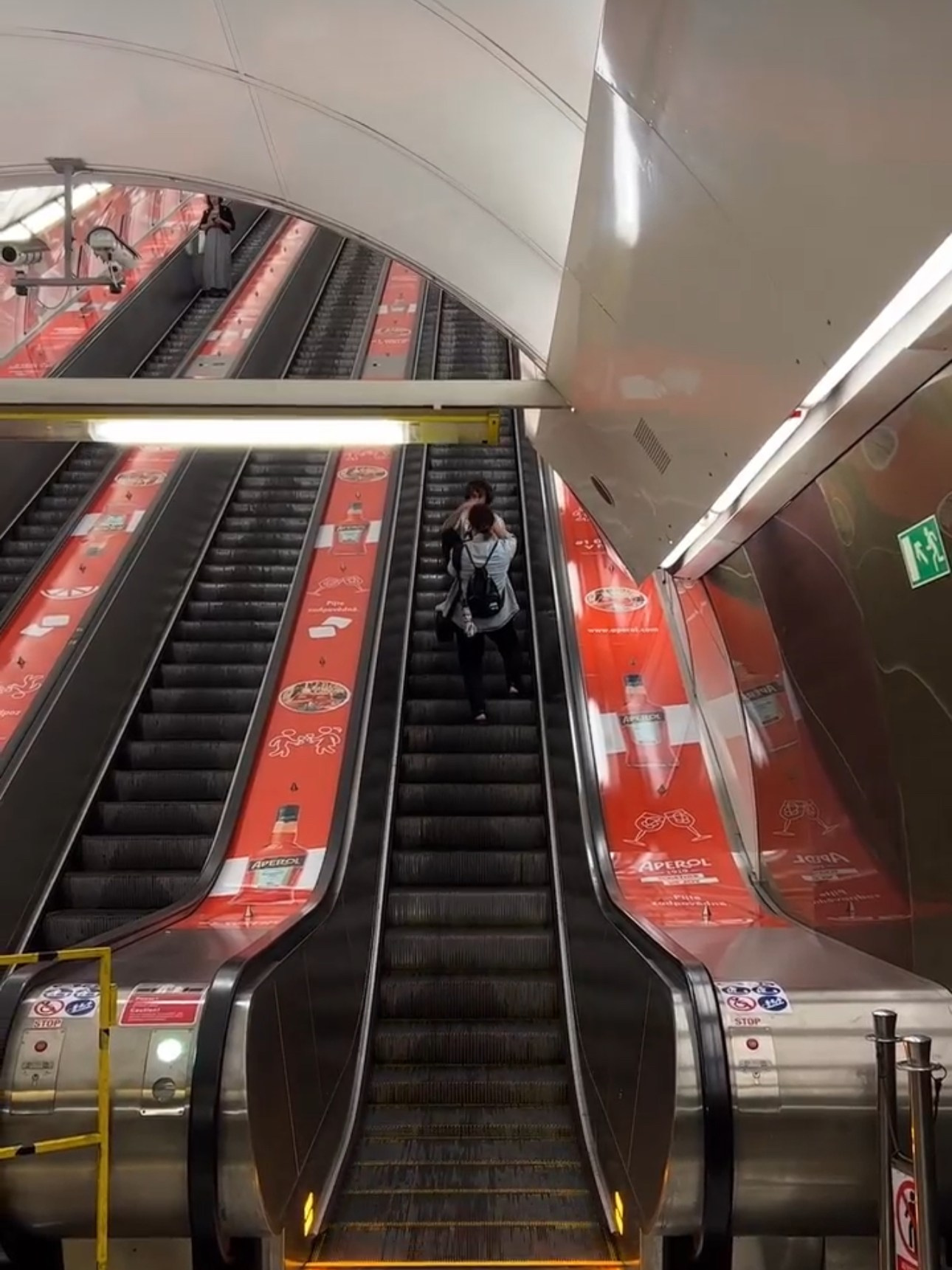 Навчання. ANNA-MARIA PHOTO CONTENT CREATOR — фотограф, естет, художник і візуальний експерт Instagram у Празі