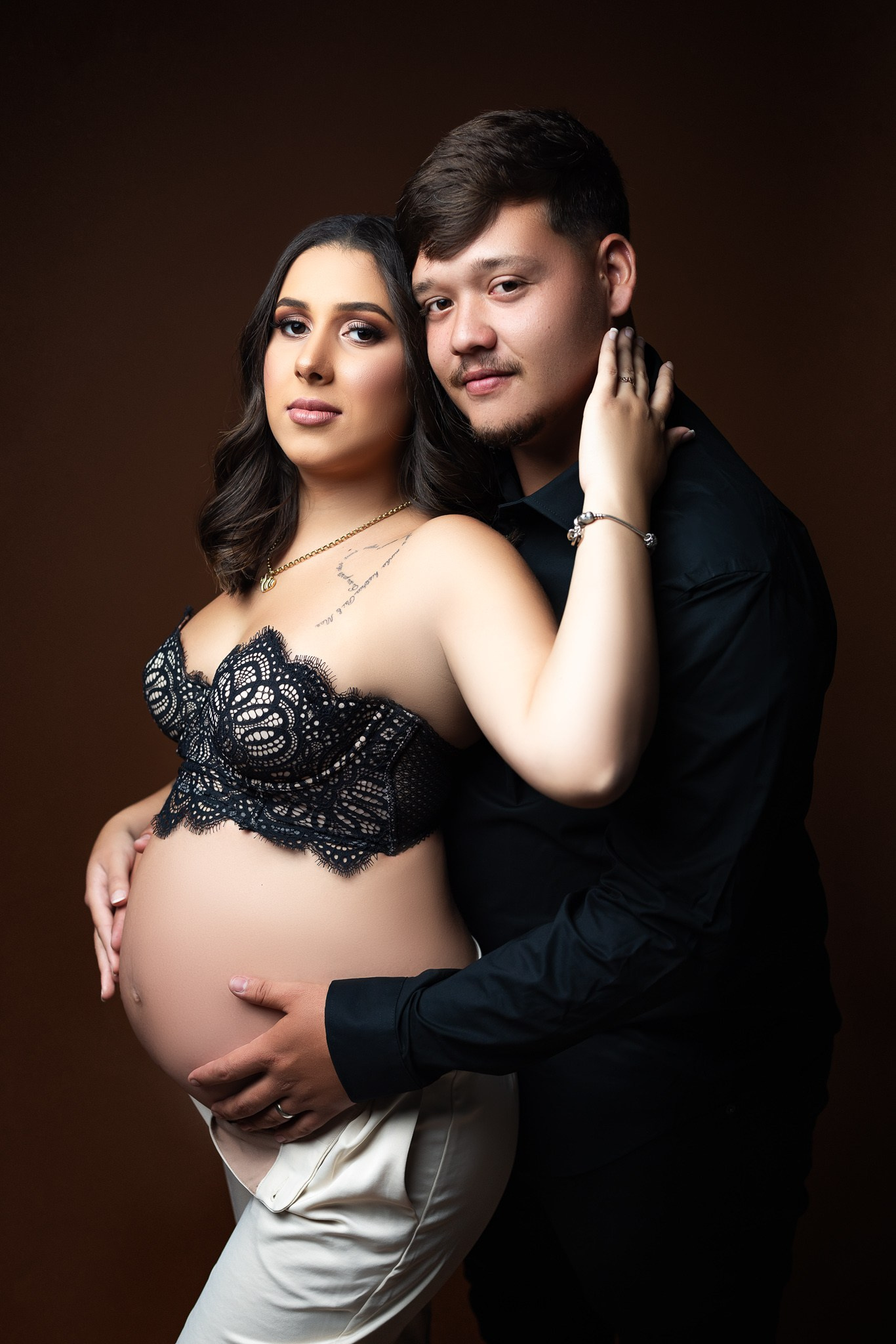 Professional family, maternity & newborn photographer in North Charleston, SC, creating timeless portraits