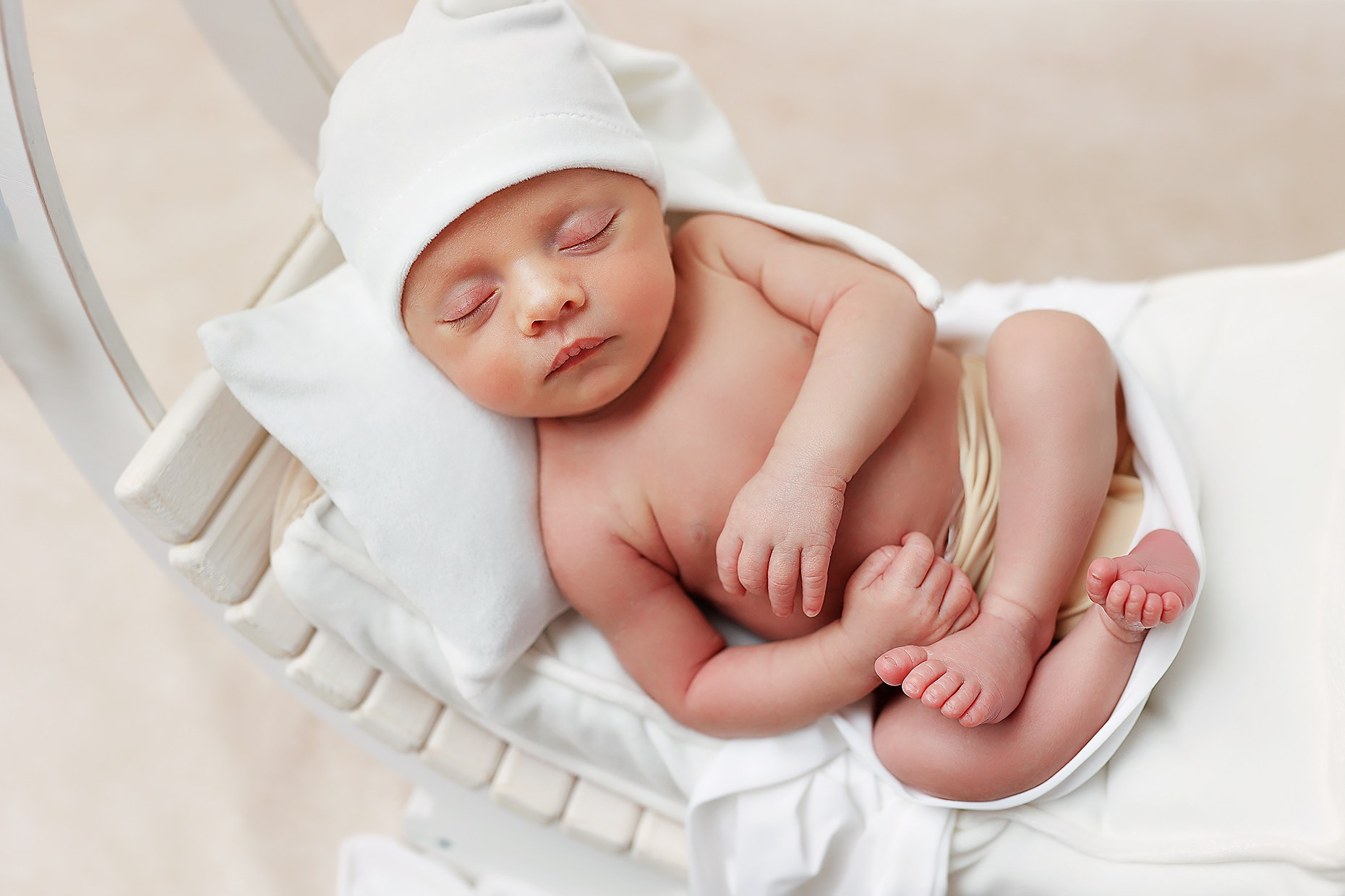 Nueva Sesión Embarazo En Estudio. Fotografía de Eventos, Embarazo y Familiar en Pirineos