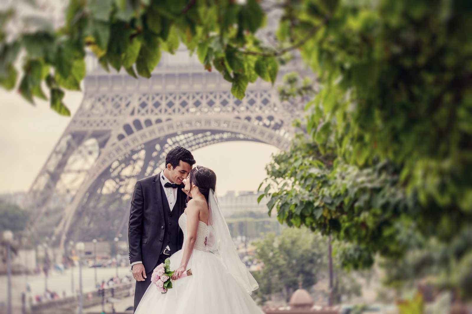 Wedding Proposal in Paris: 7 Refined & Realistic Ideas for 2026. Photographe à Paris
