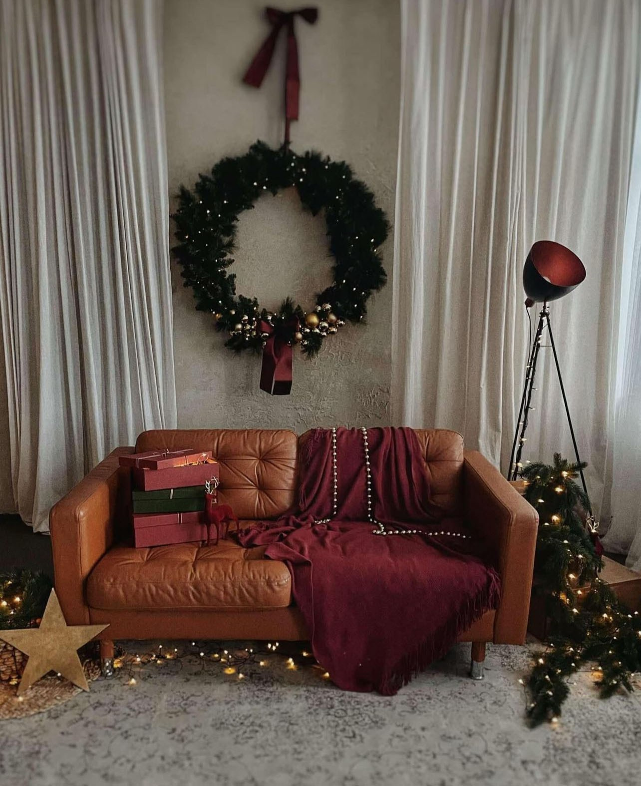 Christmas Photo Studios in Vilnius: Top Studios for Holiday Photoshoots. Framed by Evelina | Destination Wedding Photographer from Lithuania | Europe