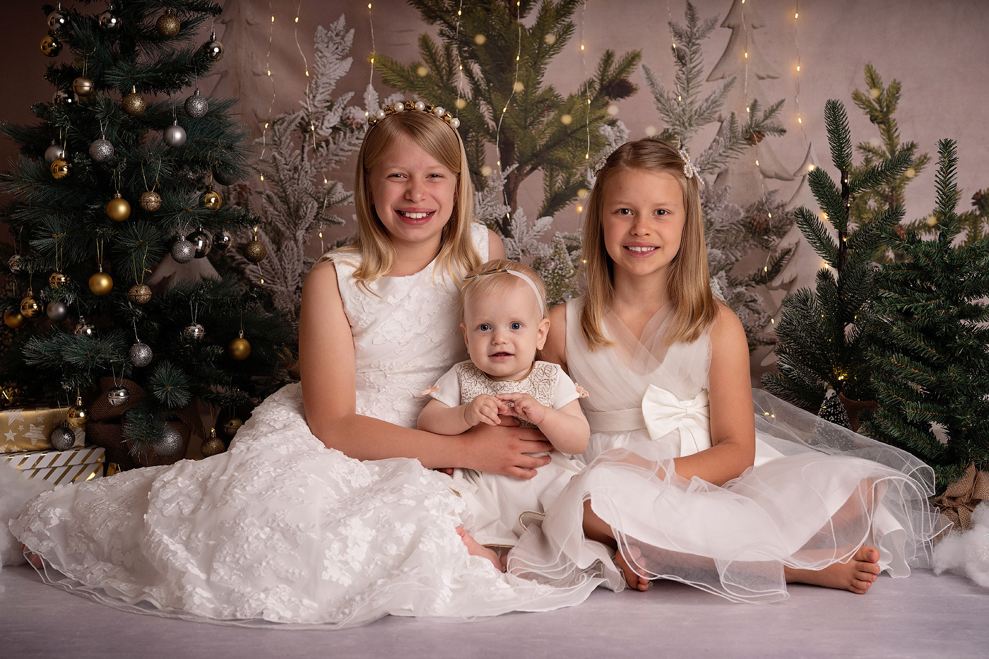 Christmas mini sessions 2021| Sydney. Newborn and family photographer. Hills District. Sydney